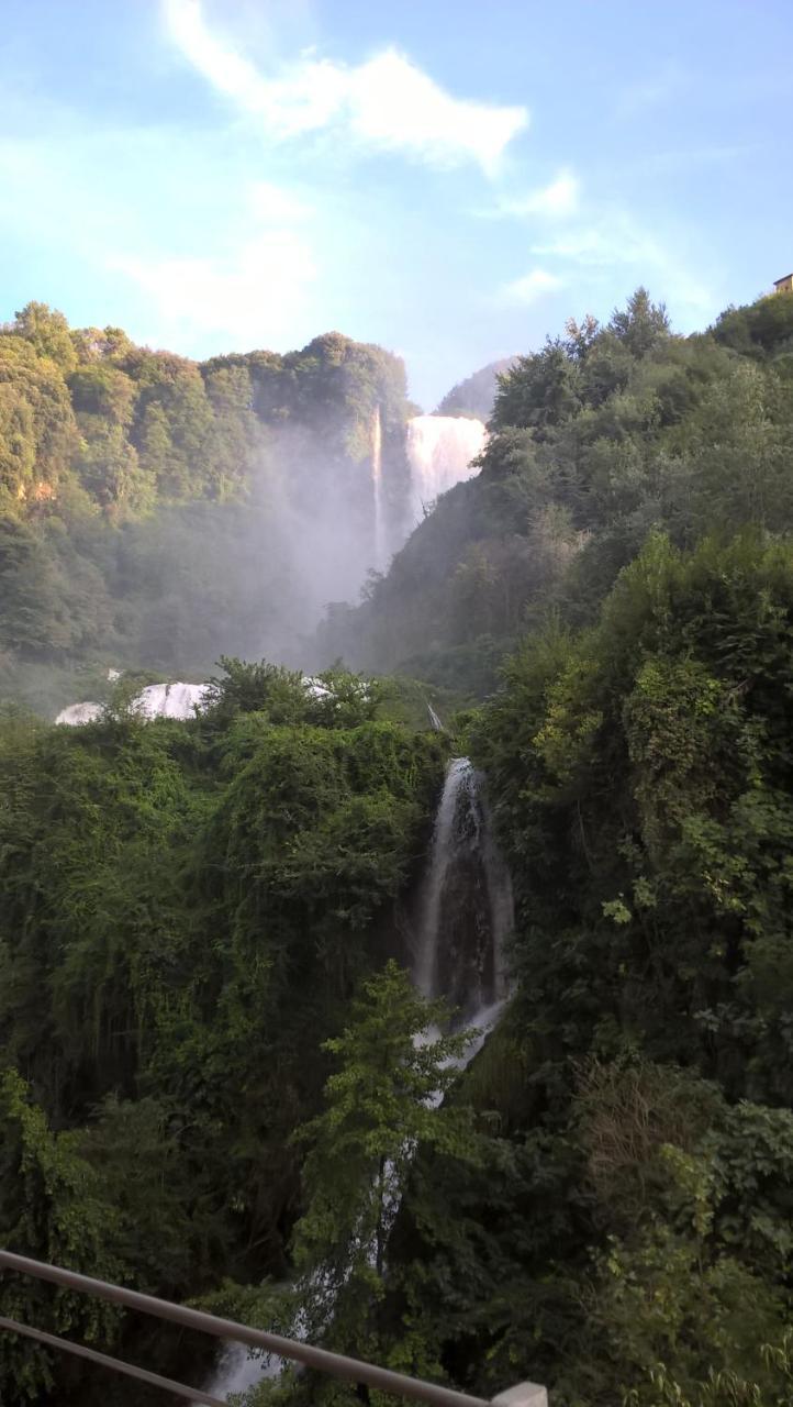 Valle Degli Ulivi Appartamento Terni Exterior foto